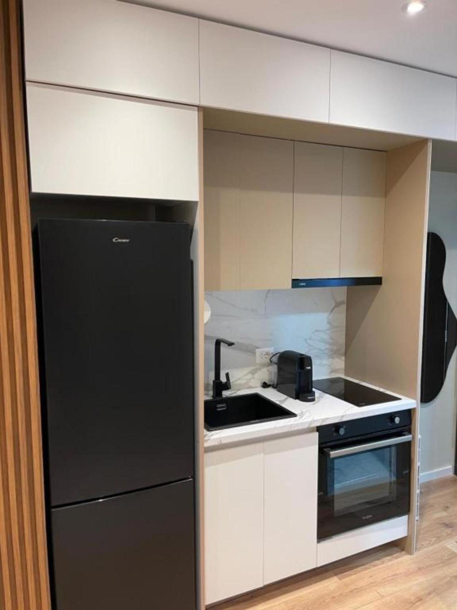 Tirent Apartment- * Tirana